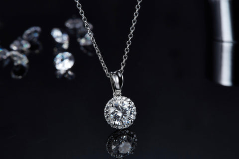 Belle V Diamond Necklace - Eterna Diamonds | Lab Grown Diamond