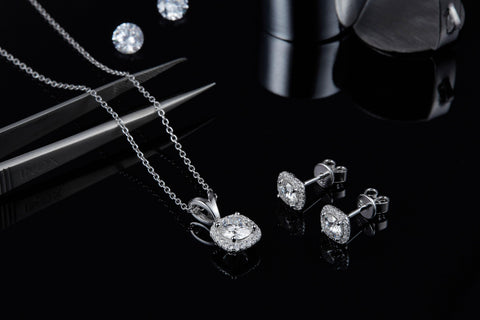 Belle III Diamond Necklace - Eterna Diamonds | Lab Grown Diamond
